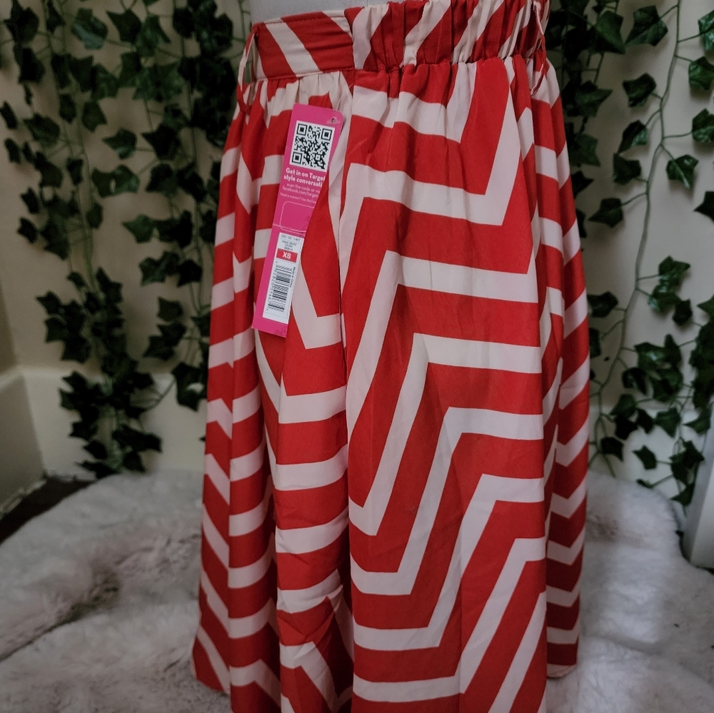 Xhilaration print skirt with pockets
